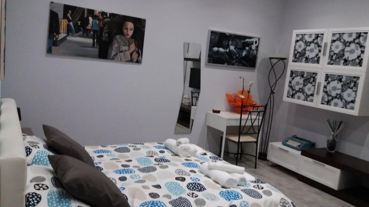 B&B A Casa Dell'Artista Casteldaccia Eksteriør billede